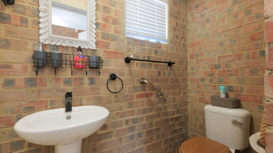 2 Bedroom Property for Sale in Oceanview Heights Western Cape